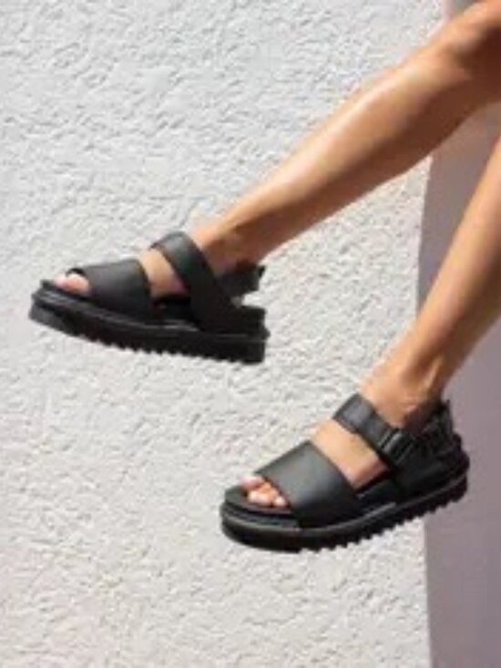 Dr. Martens Shoes - DR MARTENS~Voss~BLACK LEATHER PLATFORM SANDALS Women's Size 9 NEAR NEW